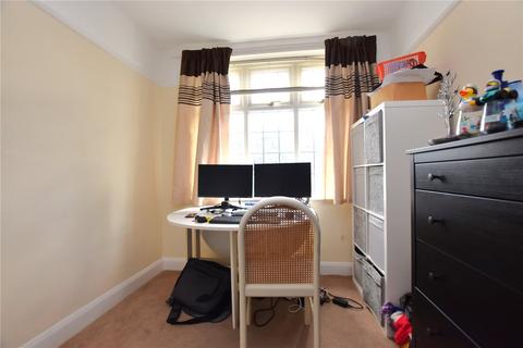 660 Brighton Road, Purley, CR8 2BB