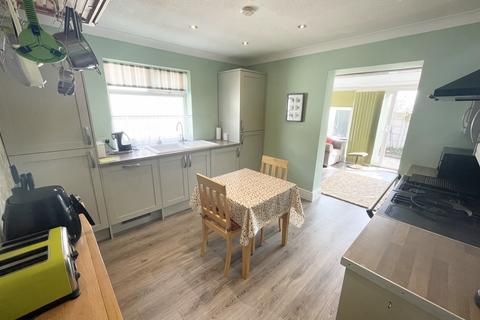 2 bedroom bungalow for sale, North Square, Cleveleys FY5