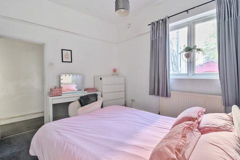 2 bedroom apartment for sale, The Parade, Wells Park Road, London