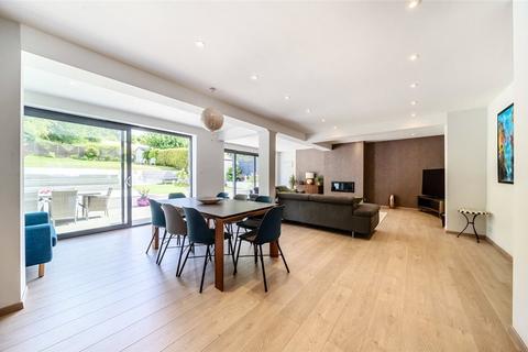 Pentlow Rushmore Hill, Orpington, BR6 7NQ