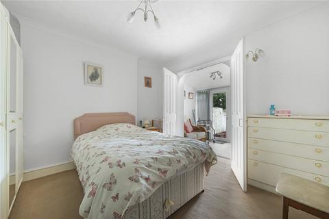 14 Priory Close, Dartford, DA1 2JE