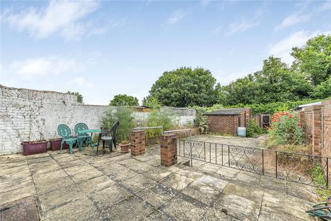 14 Priory Close, Dartford, DA1 2JE