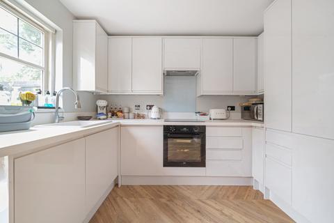 46 Elliott Avenue, Ruislip, HA4 9LZ