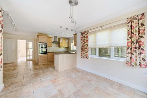 4 bedroom detached house for sale, Poppy Close, Yarnton, Kidlington