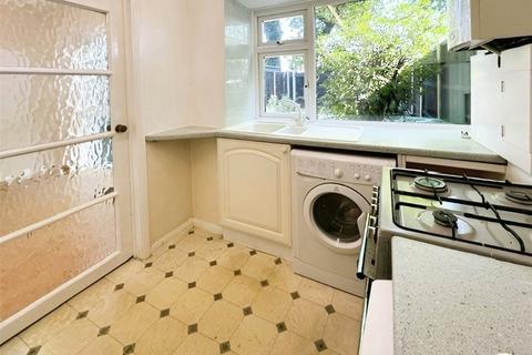 8 Hartley Close, Blackwater, Camberley, GU17 0DE