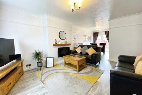 3 Coombe Road, Yateley, GU46 7RA