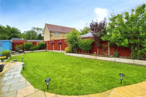 3 Coombe Road, Yateley, GU46 7RA