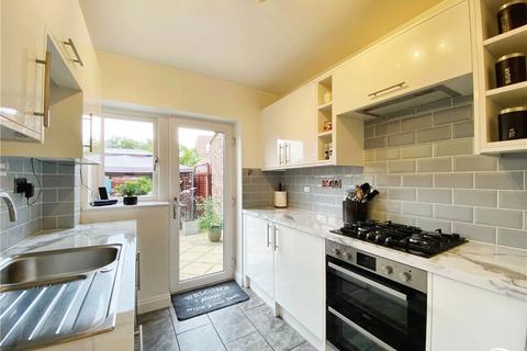 3 Coombe Road, Yateley, GU46 7RA