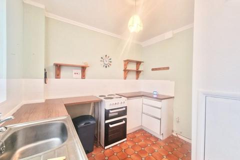 3 bedroom end of terrace house for sale, Hilton Road, Canvey Island