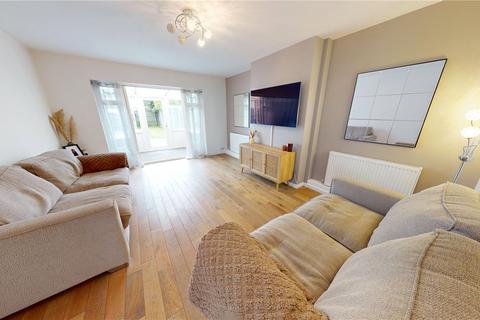 8 Bramleys, Stanford-le-hope, SS17 8AE