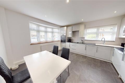 8 Bramleys, Stanford-le-hope, SS17 8AE