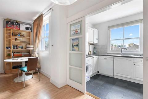 2 bedroom apartment to rent, Belgrave Gardens, St Johns Wood