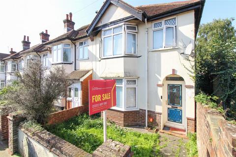 4 bedroom end of terrace house for sale, Cedar Road, Southampton