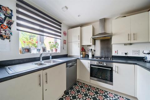 2 bedroom semi-detached house for sale, Discovery Street, Aylesbury HP18