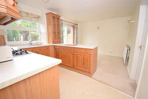 21 Edyvean Close, Rugby, CV22 6LD