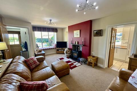 undefined, Bwlchllan, Lampeter