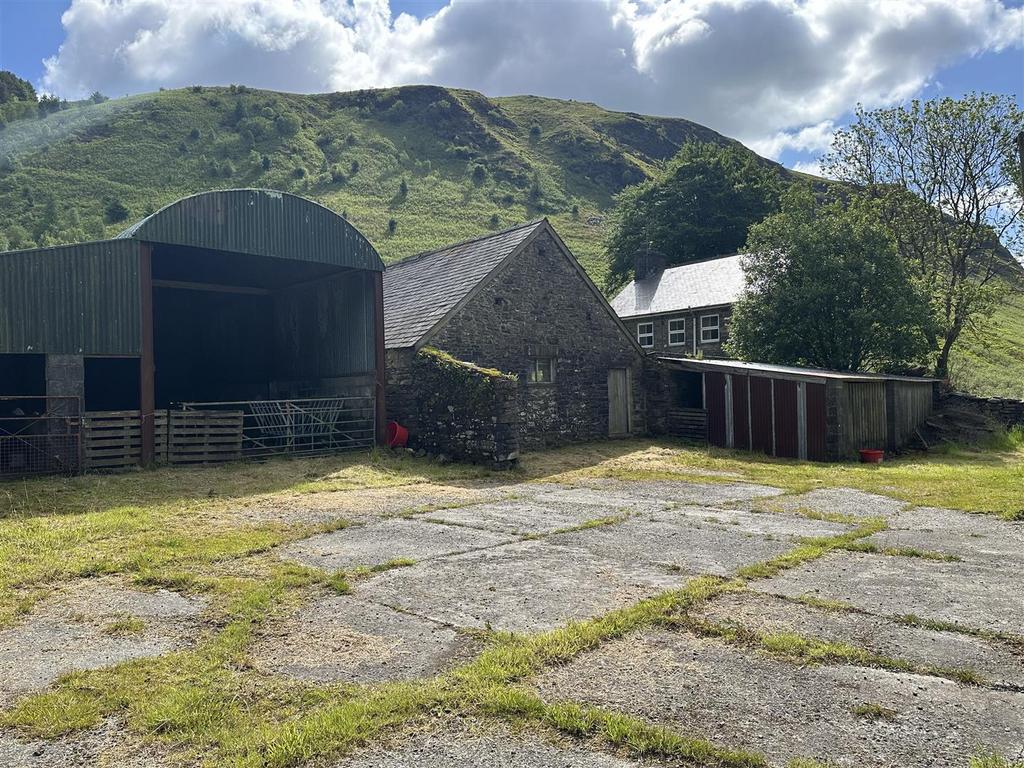 Dutch barn