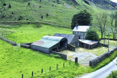 5 bedroom property with land for sale, Tregaron