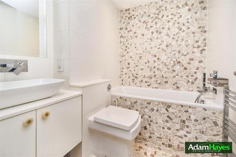 2 bedroom apartment for sale, Hendon Lane, London N3