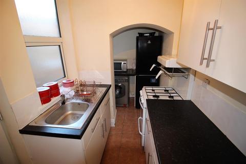 3 bedroom terraced house to rent, Redshaw Street, Derby DE1