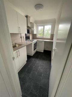 1 bedroom maisonette to rent, Wyatt Road, Crayford, Kent