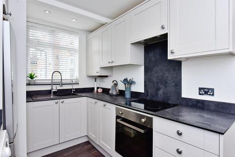 2 bedroom apartment for sale, Oakleigh Road North, London N20