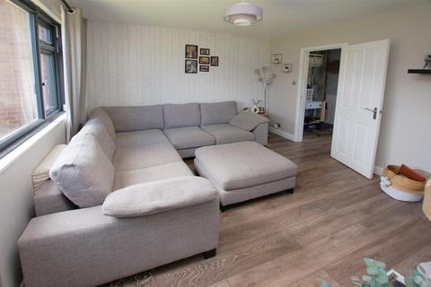 24 Greenfrith Drive, Tonbridge, TN10 3LQ