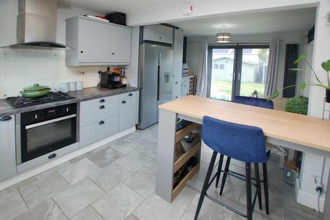 24 Greenfrith Drive, Tonbridge, TN10 3LQ