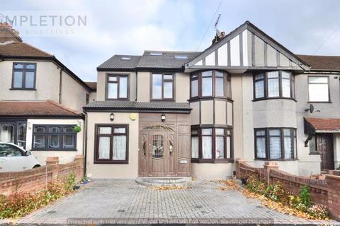 5 bedroom semi-detached house for sale, Dunspring Lane, Ilford IG5