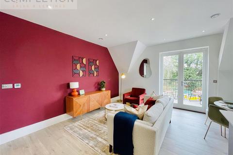 2 bedroom flat for sale, Trent Park, Enfield EN4