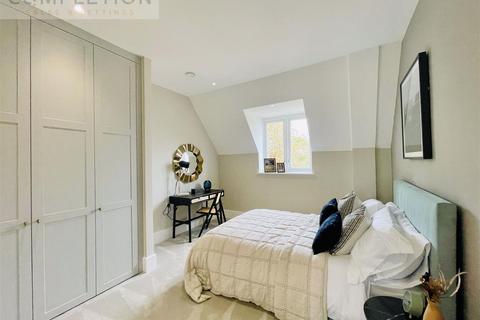 2 bedroom flat for sale, Trent Park, Enfield EN4