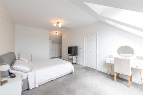 20 Ascot Drive, North Gosforth, Newcastle Upon Tyne, NE13 6PN