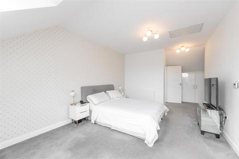 20 Ascot Drive, North Gosforth, Newcastle Upon Tyne, NE13 6PN