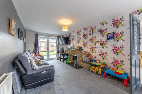 60 Green Willows, Oakfield, Cwmbran, NP44 3DY
