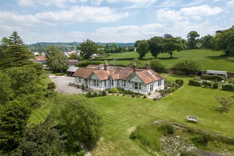 Fairacre Lyme Road, Axminster, EX13 5BH