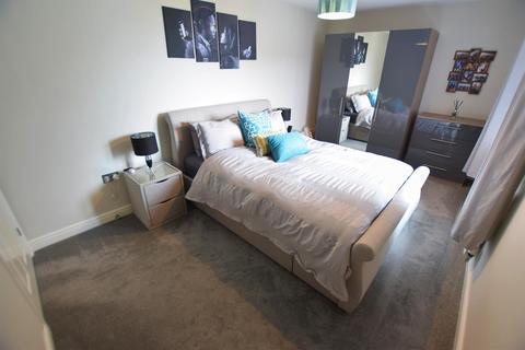 112 Kittiwake Drive, Portishead, Bristol, BS20 7PN
