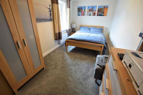 112 Kittiwake Drive, Portishead, Bristol, BS20 7PN
