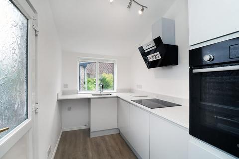 3 bedroom semi-detached house for sale, Stockport Road, Timperley