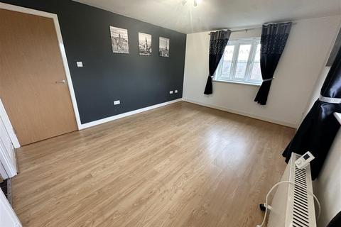 2 bedroom flat for sale, Garthorp Road, Manchester