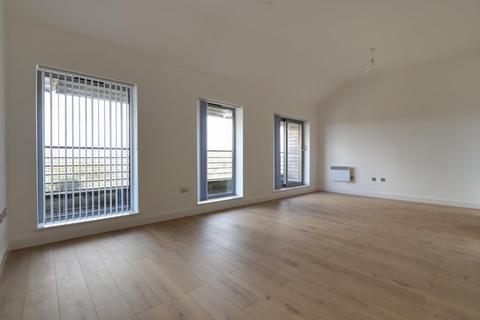 2 bedroom duplex to rent, Severn Road, Gloucester, GL1