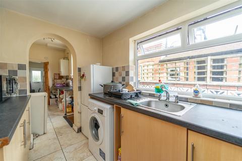 3 bedroom semi-detached house for sale, Daresbury Road, Chorlton