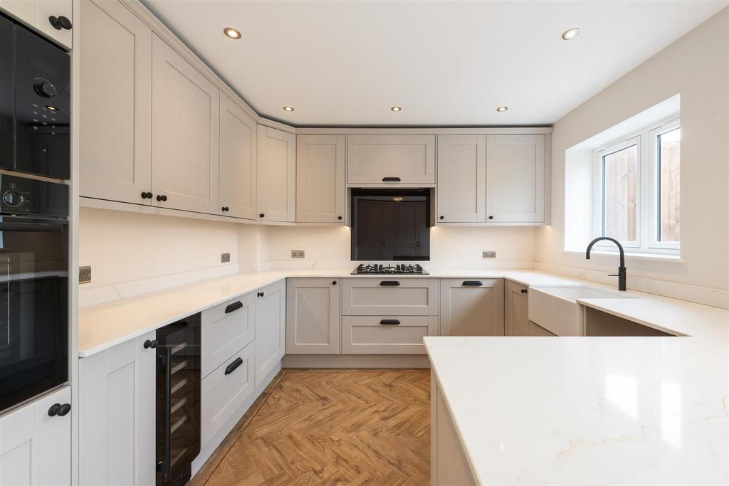 Kents Cottage, Kents Close Solihull, B92 7 QH 11.jp