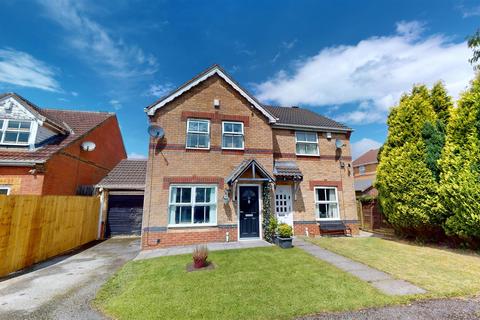 3 bedroom semi-detached house for sale, Coldbeck Drive, Buttershaw, Bradford