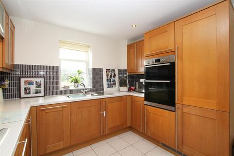 2 bedroom apartment for sale, Manor Copse, The Grove, Limmer Lane, Felpham