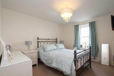 2 bedroom apartment for sale, Manor Copse, The Grove, Limmer Lane, Felpham