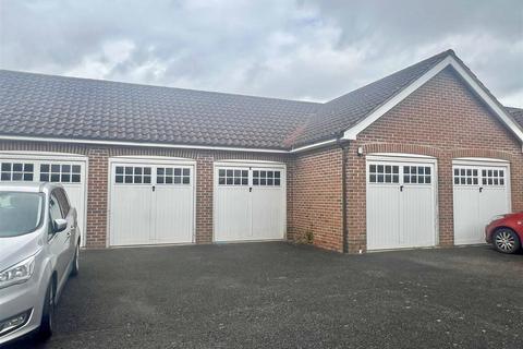 6 Coopers Crescent, Great Notley, Braintree, CM77 7DG
