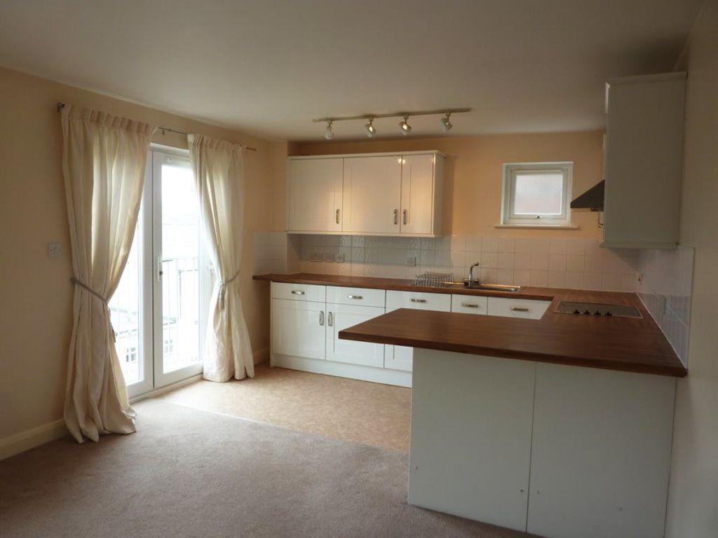 Park Lane, Kidderminster 2 bed flat to rent £750 pcm (£173 pw)