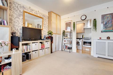 1 bedroom flat for sale, Shakespeare Road, Heene