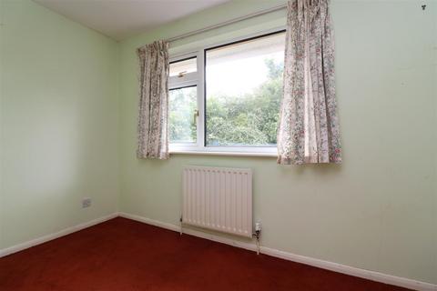 16 Barlow Road, Barnstaple, EX31 1TR