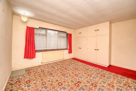 12 Castle Mount Crescent, Bakewell, DE45 1AT